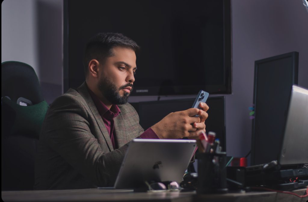 علی معقول تریدر بازار مالی