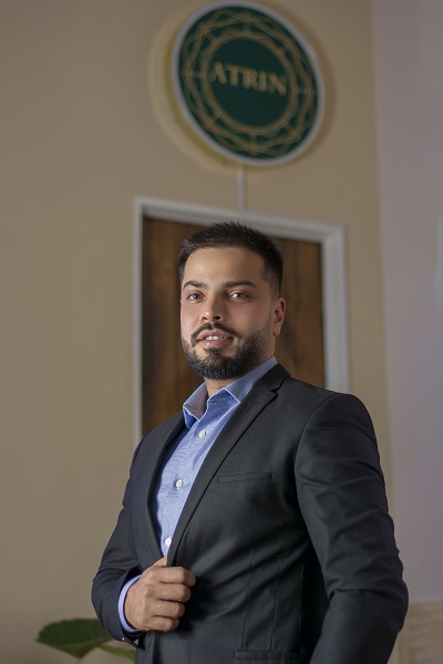 علی معقول مدیر هلدینگ آترین